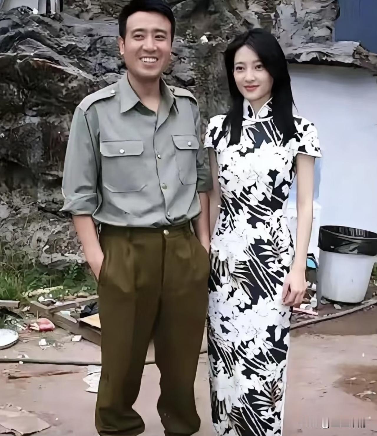吴秀波之后，于和伟顺势卡位成功，如今和张嘉译平分叔圈优质资源。圈子向来以结果论英
