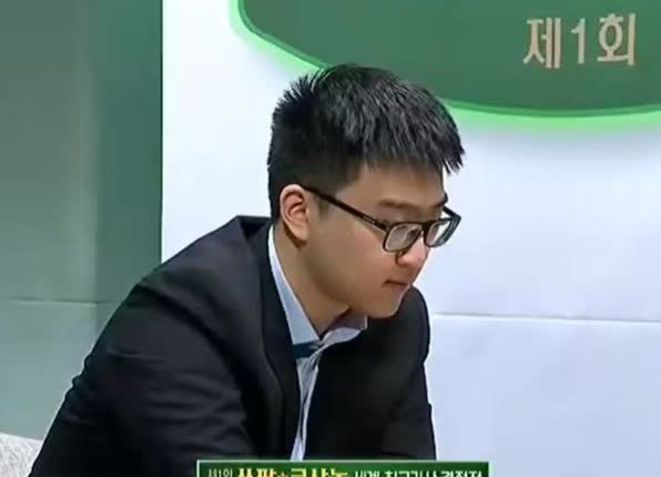 最强棋士战：明日再战，给屠晓宇支招！昨日弈局，堪称跌宕。屠晓宇执黑开局