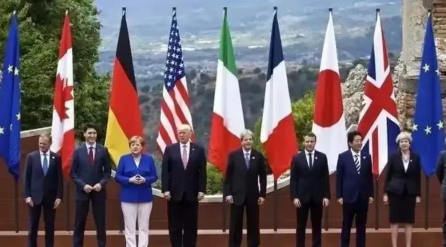 这个会我们不参加！高市早苗拼死阻拦中国，马克龙反手给她一记耳光！