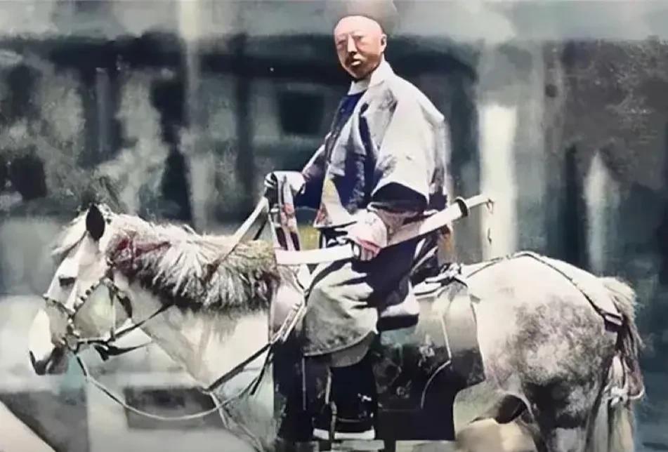 大家知道“六位帝皇丸”的这个梗的真实出处吗？他爹是道光皇帝，他哥是咸丰皇帝，他