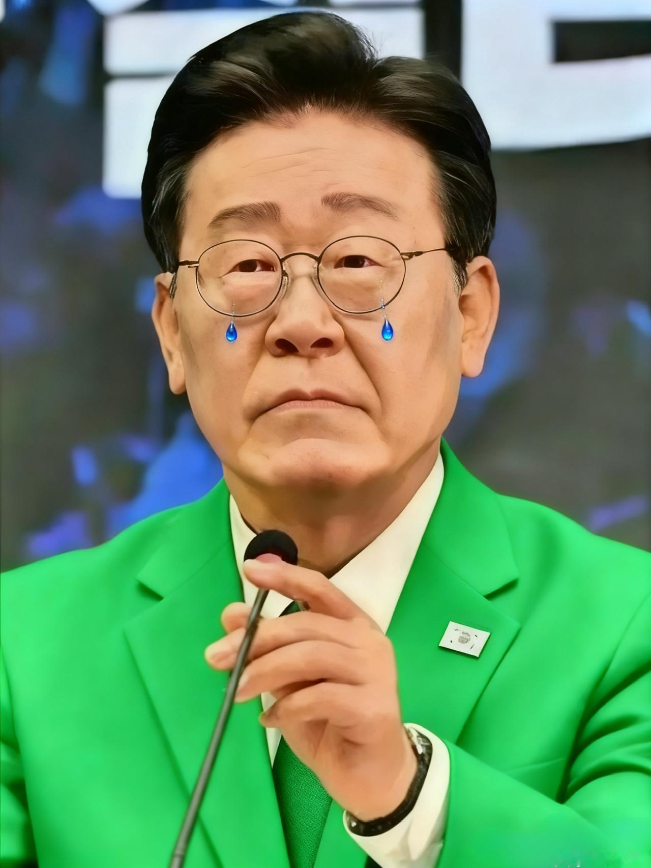 就在刚刚韩国政府宣布了10月13日，韩国政府最新统计数据显示，受低生育率和