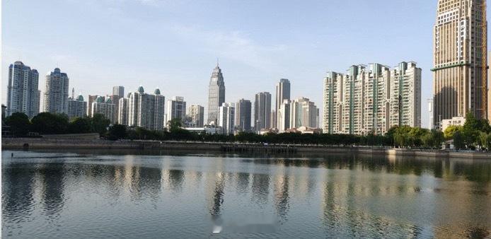 这个股市，分裂到极致了。如果从2024年930行情算起，超过1500只股票也就是