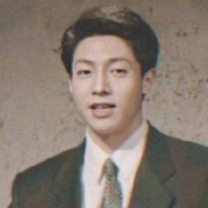 1997年，撒贝宁去央视面试，领导肖晓琳一看到他，转头就走入办公室锁上门，问同事