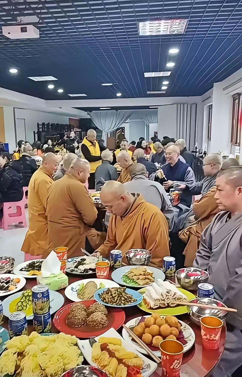 和尚们的伙食也是相当不错啊