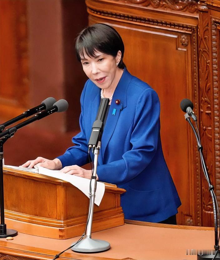 一片哗然！高市早苗竟然公然撒谎。随着日本首相高市早苗在竞选自民党总裁期间抹黑竞争