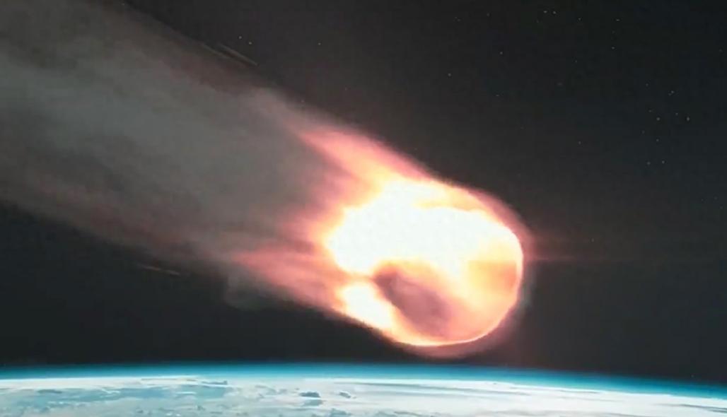 美媒关注中国！神舟二十号3名航天员后面咋办，太空碎片难解决？ 2024年11