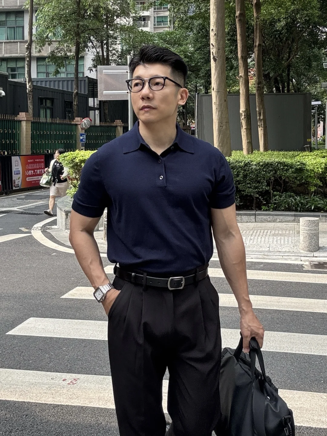 🌞男生夏季万能穿搭公式：Polo+西裤