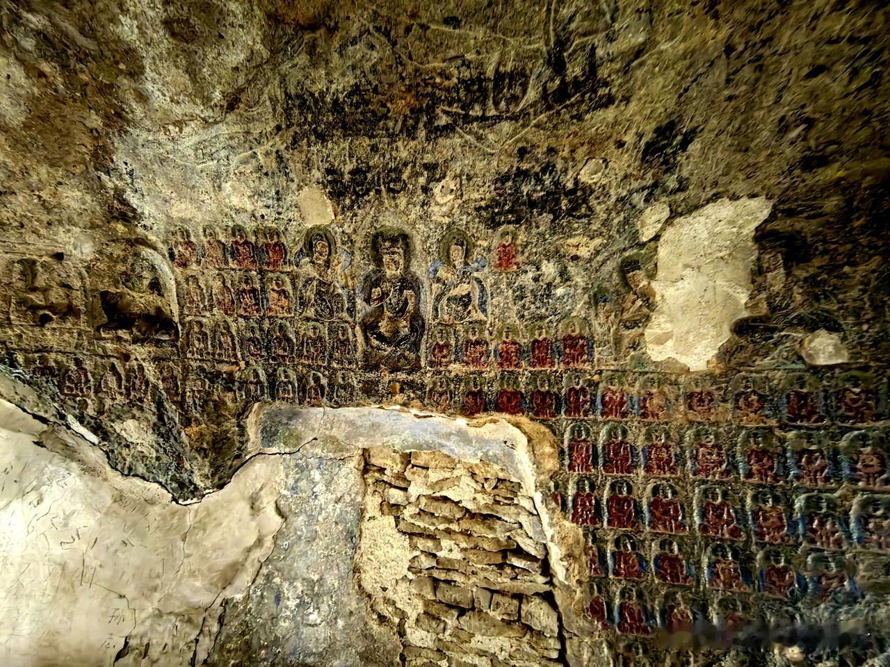 2025.10.10东北红叶之旅第二天。​昨天石家庄出发上高速有点惊心动魄，