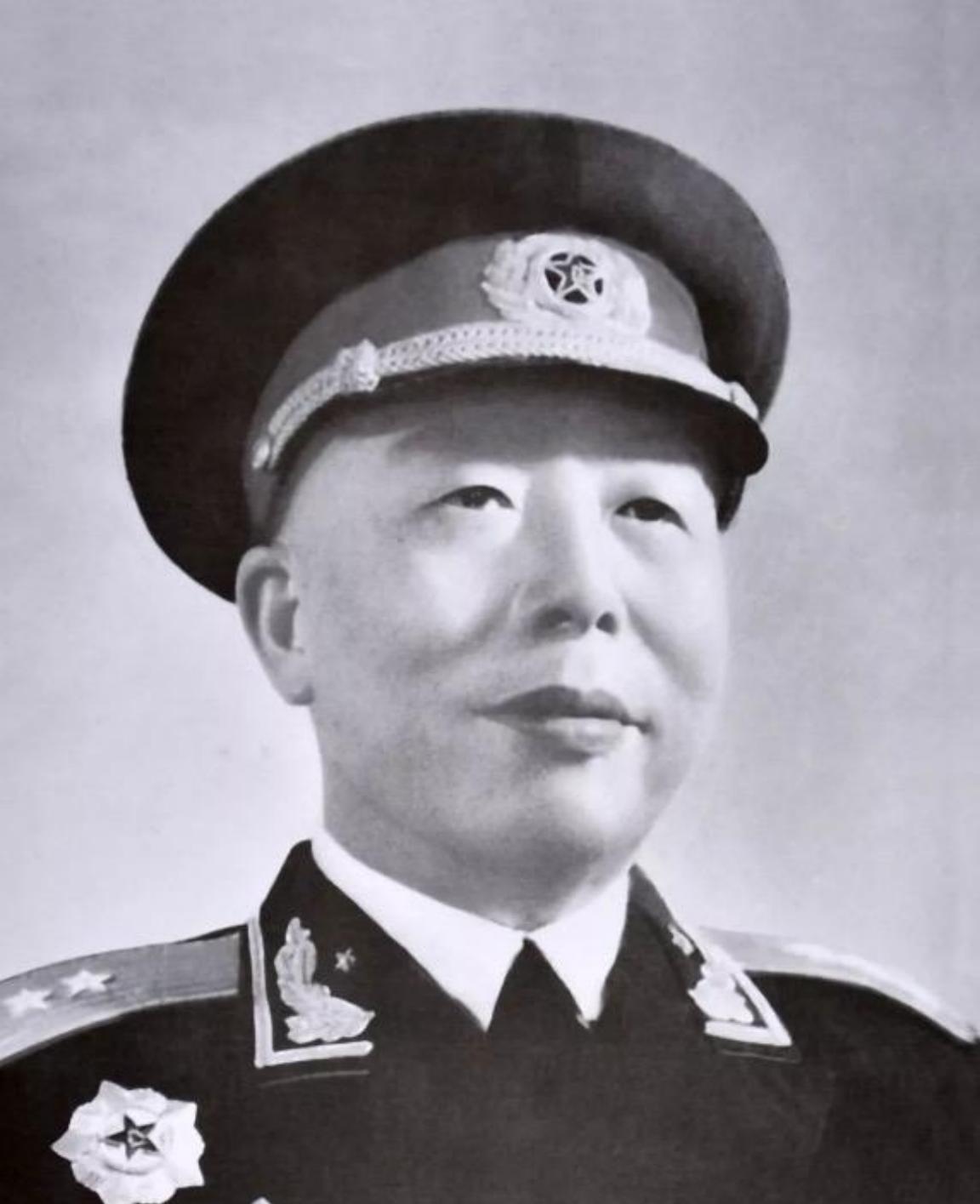 1939年，萧克通知宋时轮去开会，要求他交出兵权去延安学习，却遭宋时轮反对，萧克