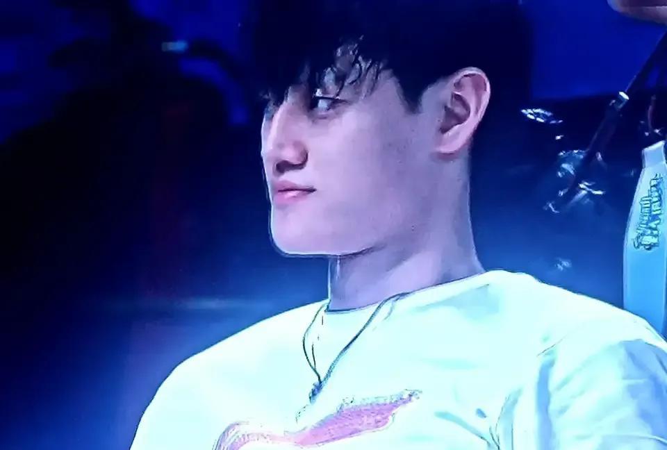 #万能生活指南#CBA总决赛，目前北京北汽以1:2落后浙江广厦，形势不容乐观。在