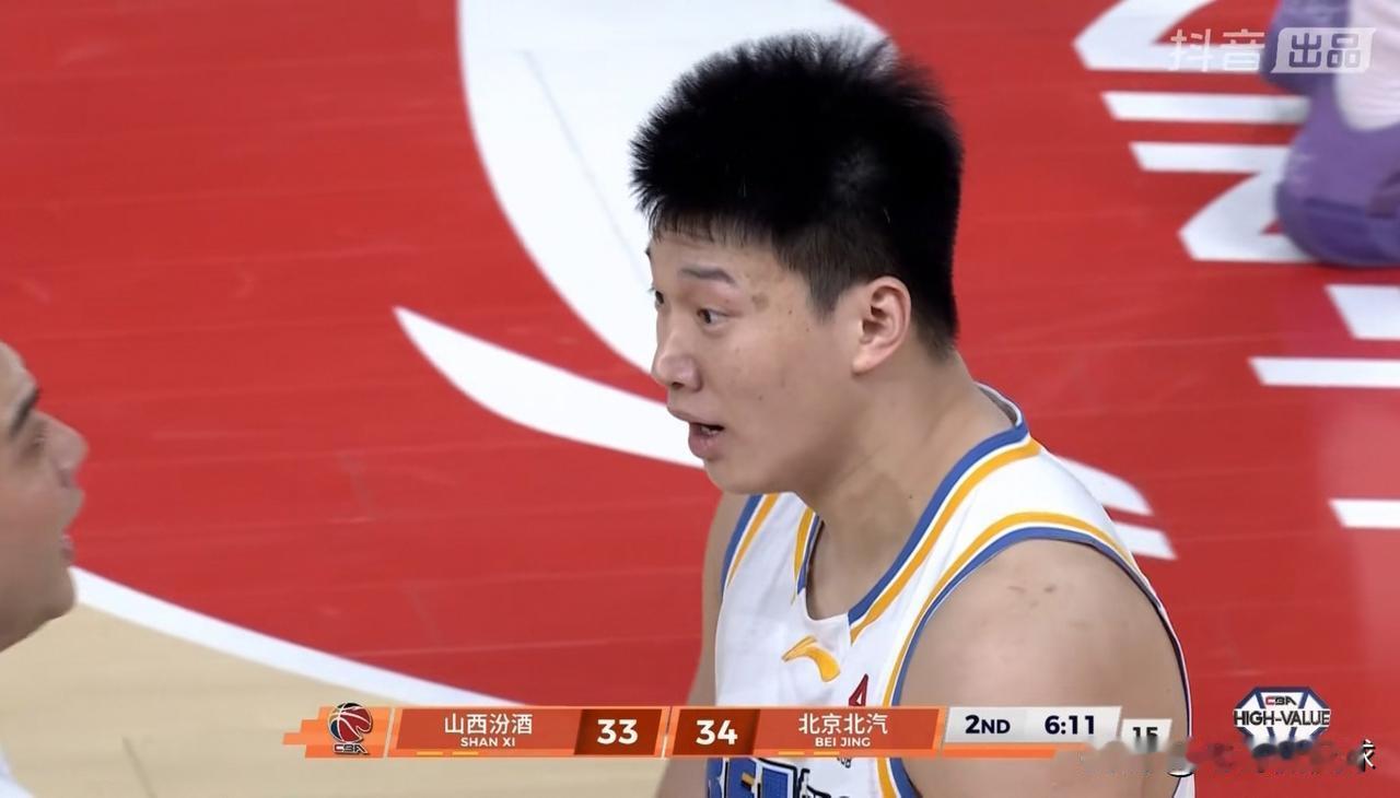 北京北汽大将雷蒙真是让人吃惊不已！在今天北京北汽客场挑战山西汾酒的比赛中，目前双