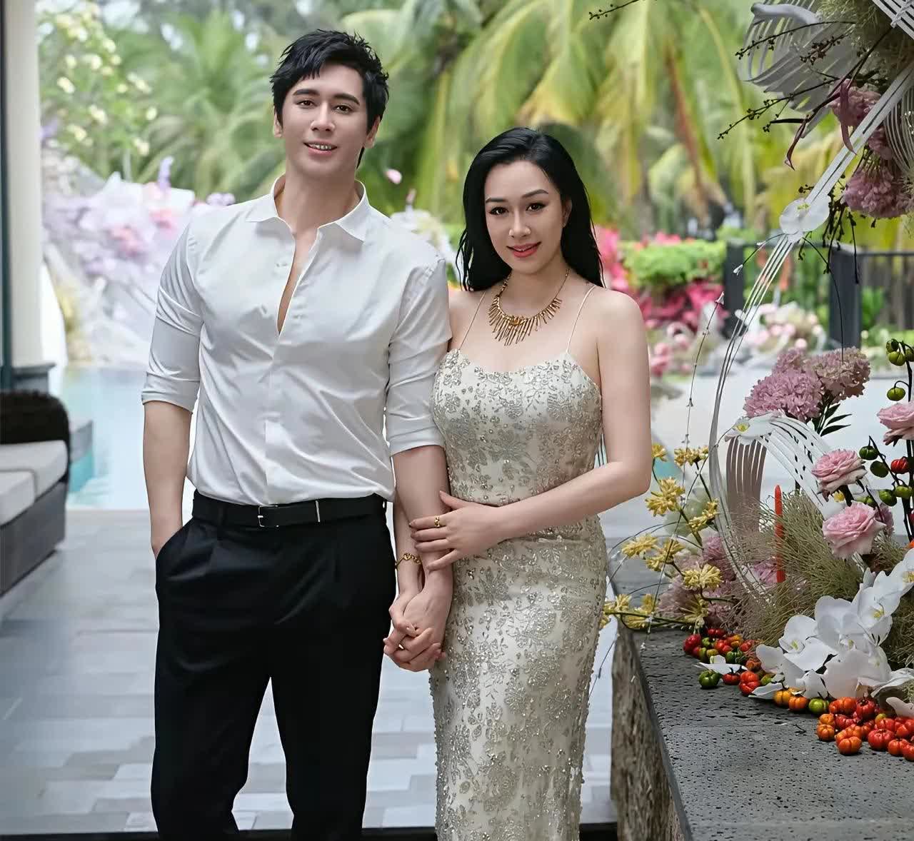 钟丽缇和张伦硕庆祝结婚纪念日9周年的美丽瞬间：钟丽缇和她的他，在这浪漫的花园里，