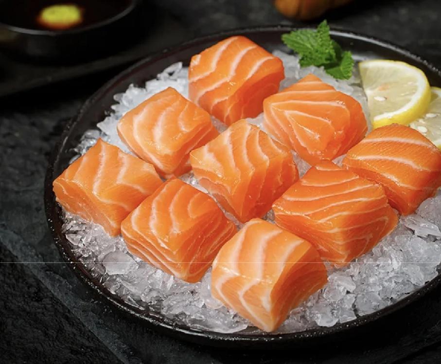 以前总觉得生鱼哪里能吃呢，会不会拉肚子，根本不敢吃。女儿喜欢吃，吃了也没有什么不