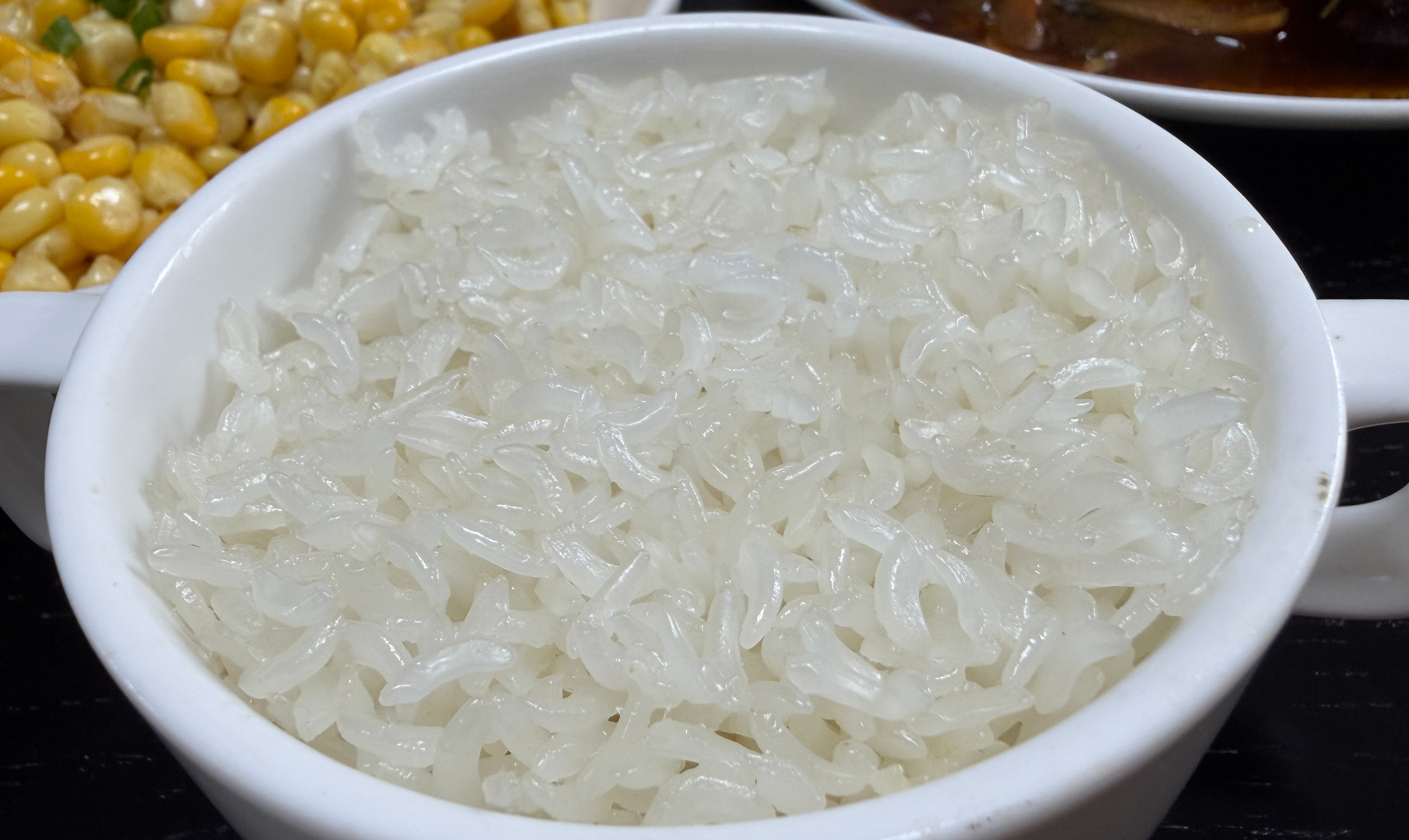 吃饭了。