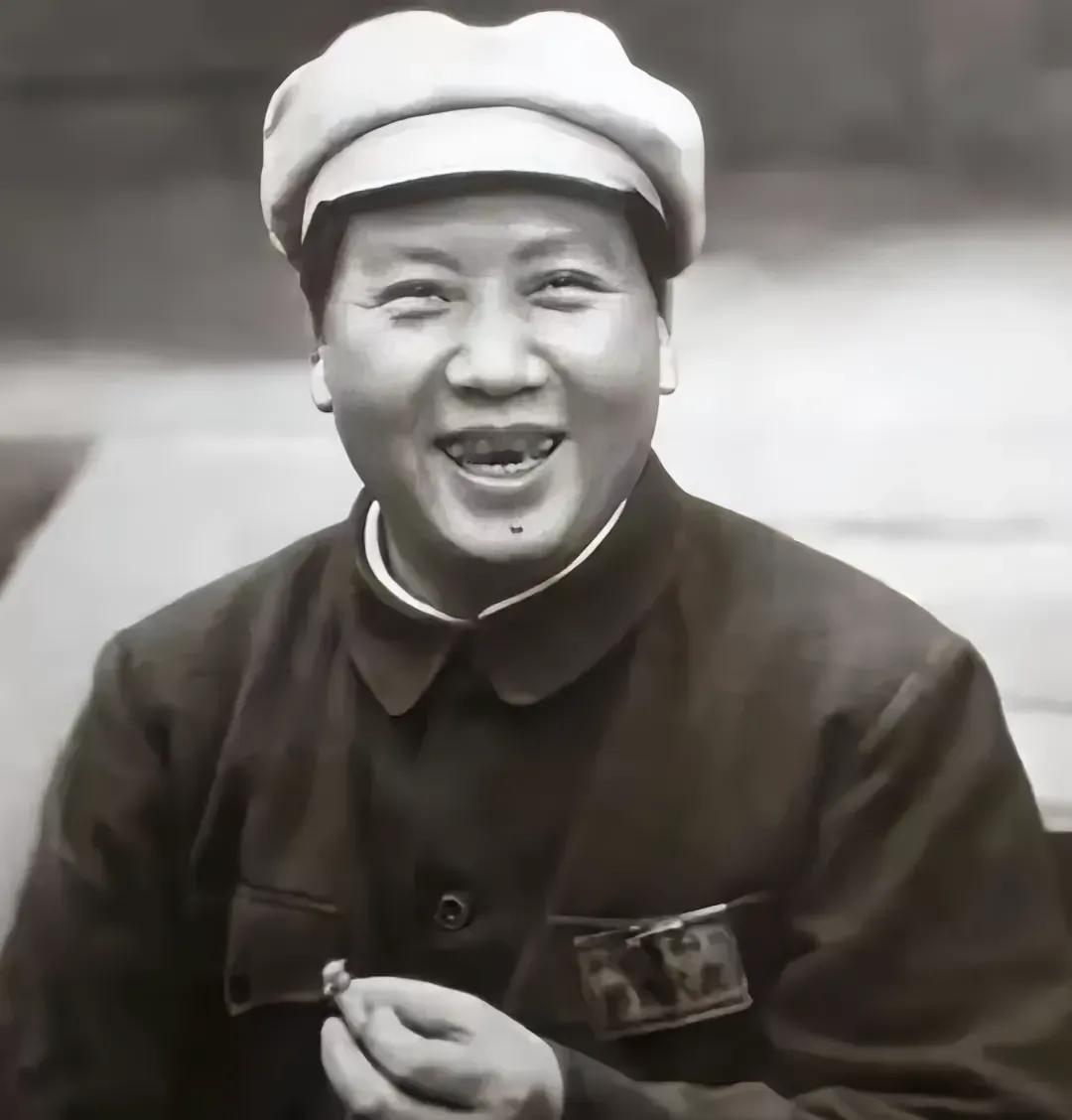 舍后必得1948年的一天，毛主席身边的十名警卫战士就要离队去文