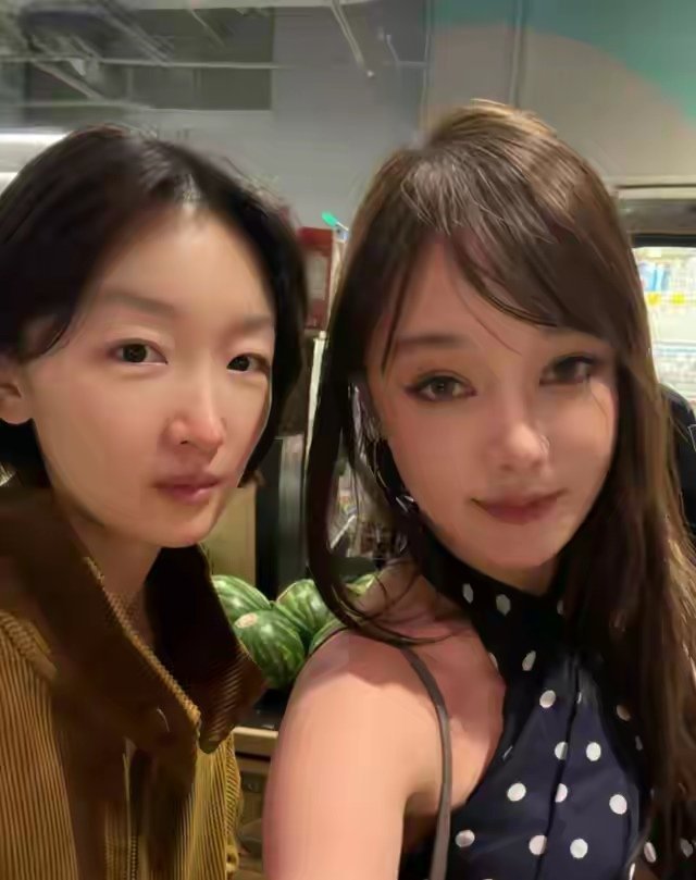 周冬雨的真实素颜，你觉得怎么样？感觉和旁边的人对比好明显​