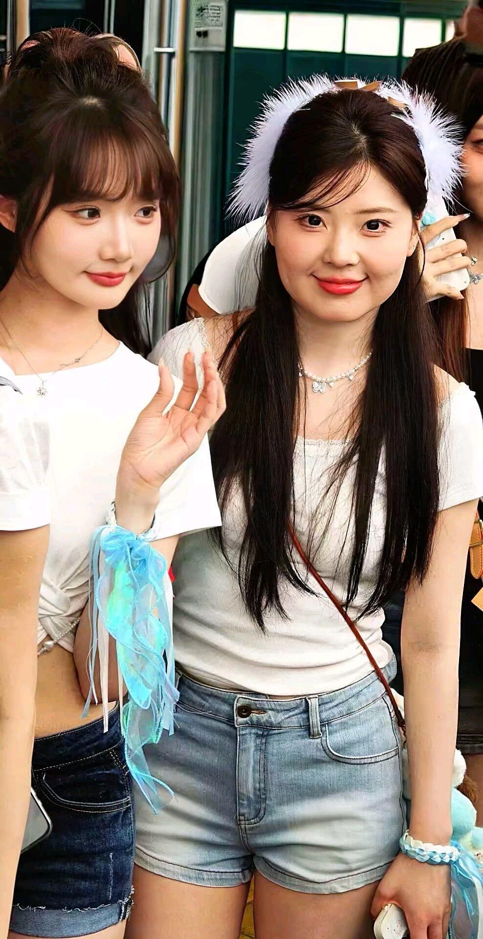 这个车模好眼熟！春晓？车模春晓车模大长腿baby机场穿搭