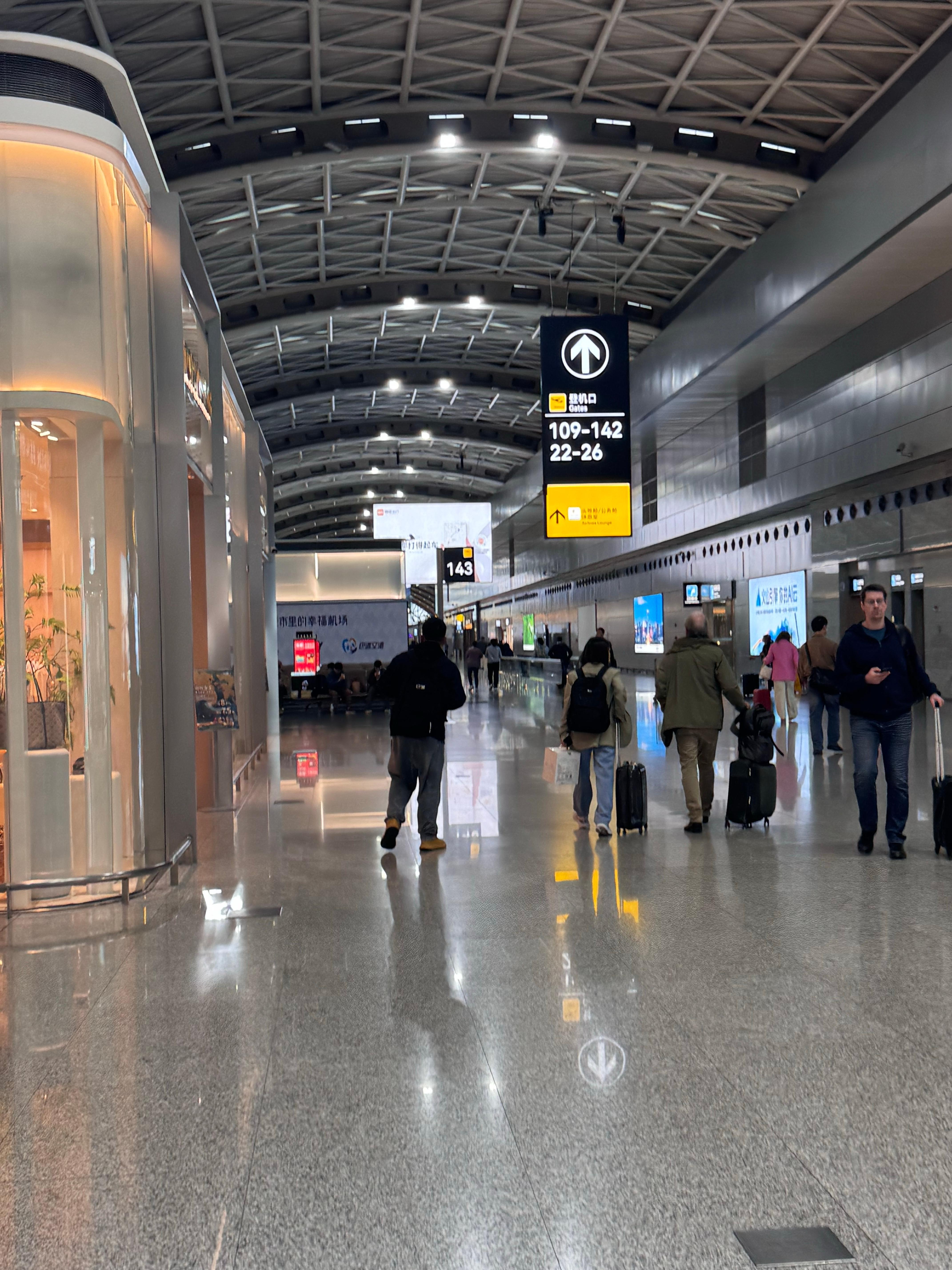 11月，北京飞成都发现一个变化，北京双流登机口31，双流北京登机口140；这两个