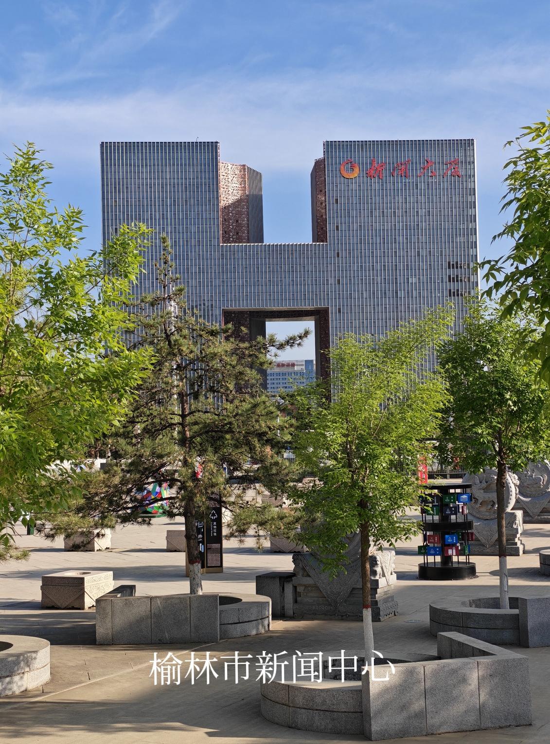 2026.4.29星期三昨天下午乘公交，看榆林高新区的景象。高新区，就是楼更高