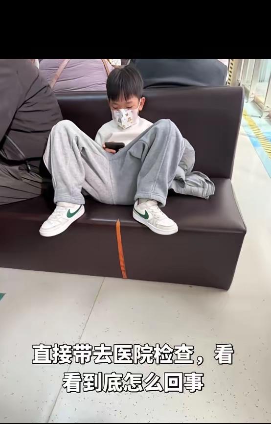 “万万没想到！”近日，江苏，一男孩写作业时，说自己头痛，睡一觉又好了，家长以为孩