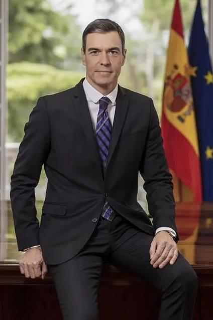 快报2月4日，西班牙国家铁路公司宣布暂停30辆高速列车的招标，原因直指1月18