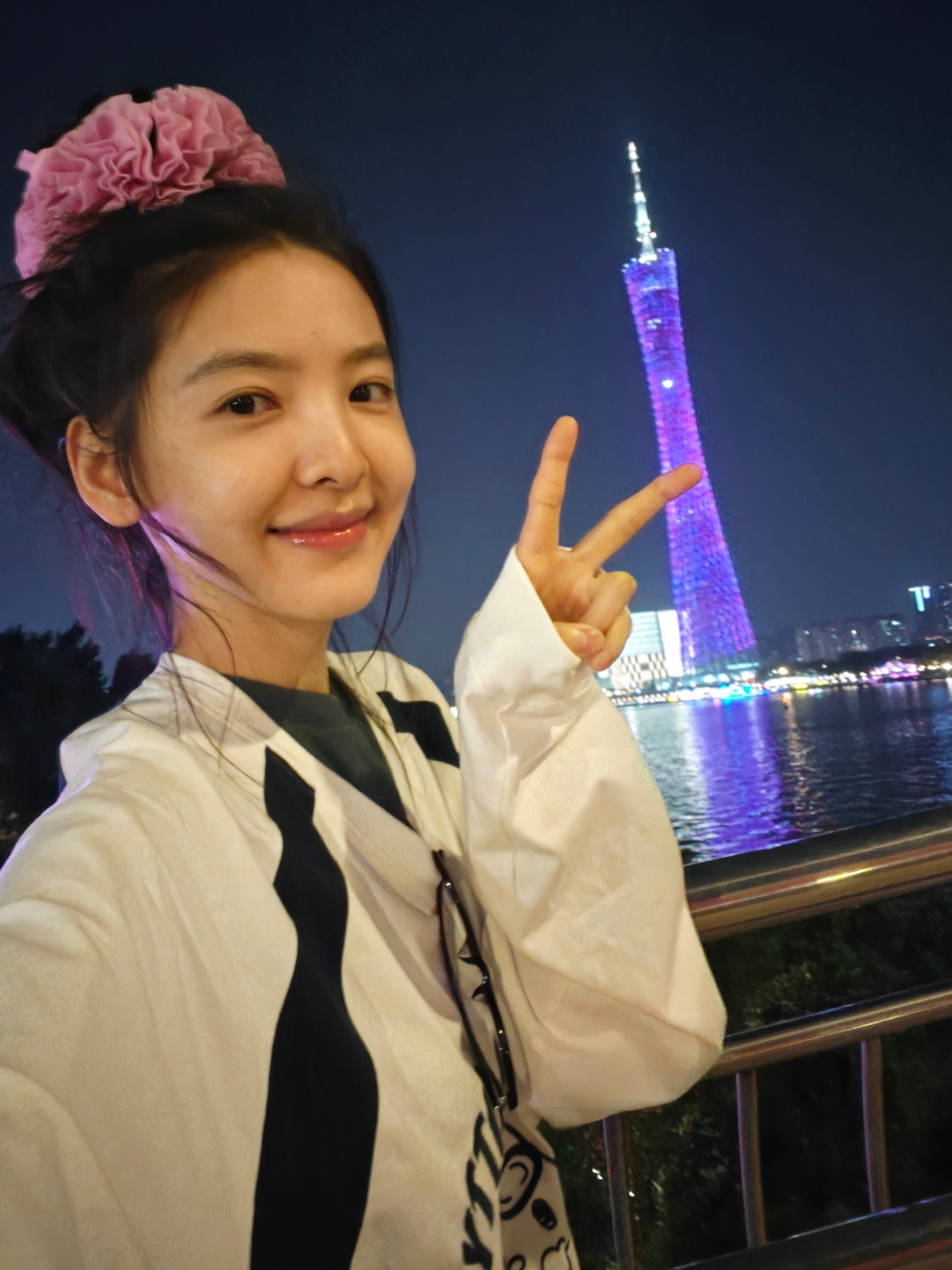 章若楠的旅游日记谁懂她的随性自然美！