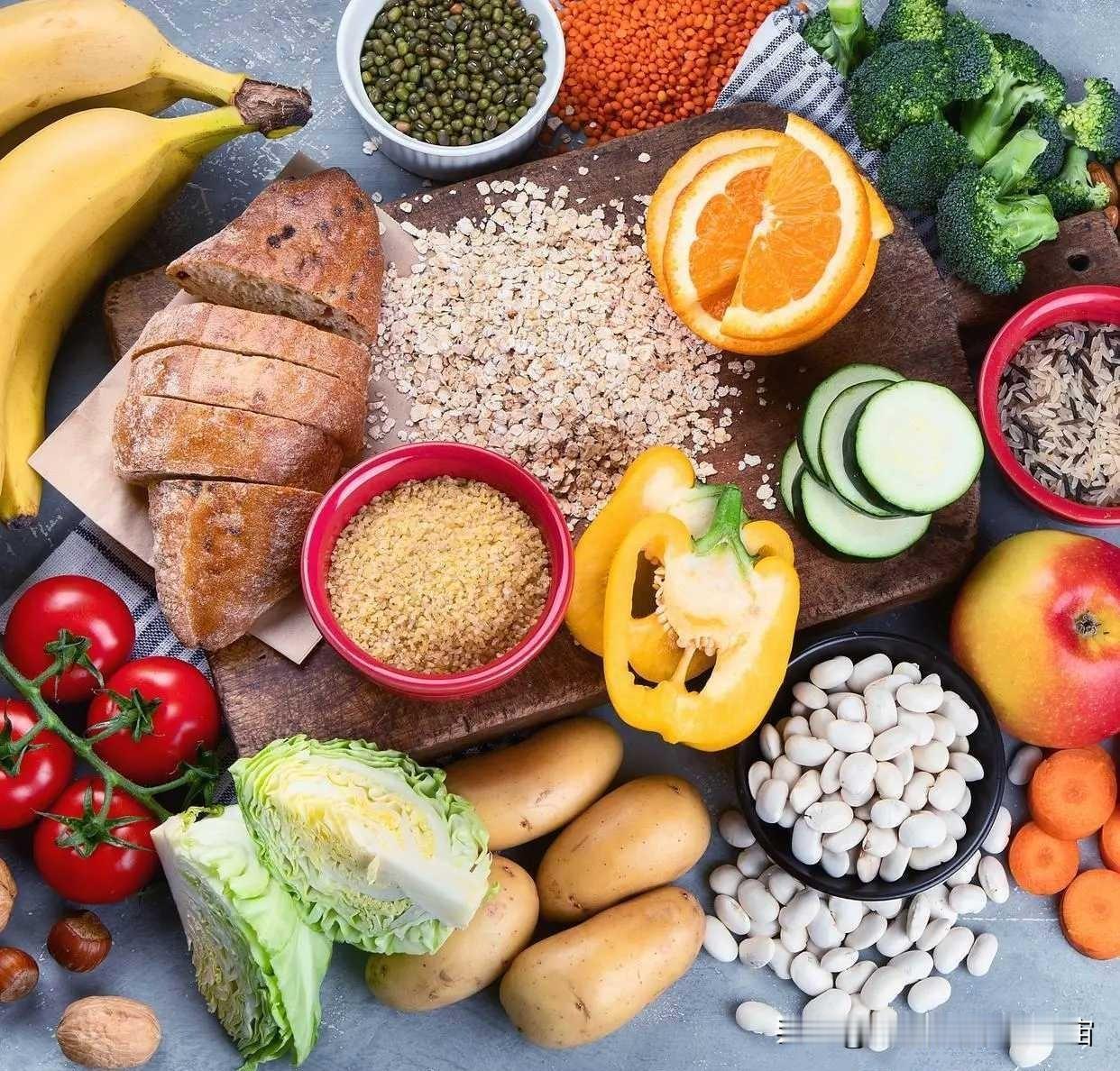 人老了，更要舍得吃的10种食物1.羊肉，少吃。2.猪肉，少吃。3.牛