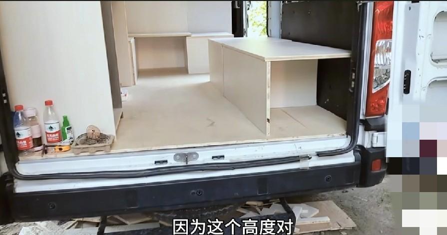 #万能生活指南#老俩口，视频下架，改装房车梦破灭！天津老俩口，原本想把面包车