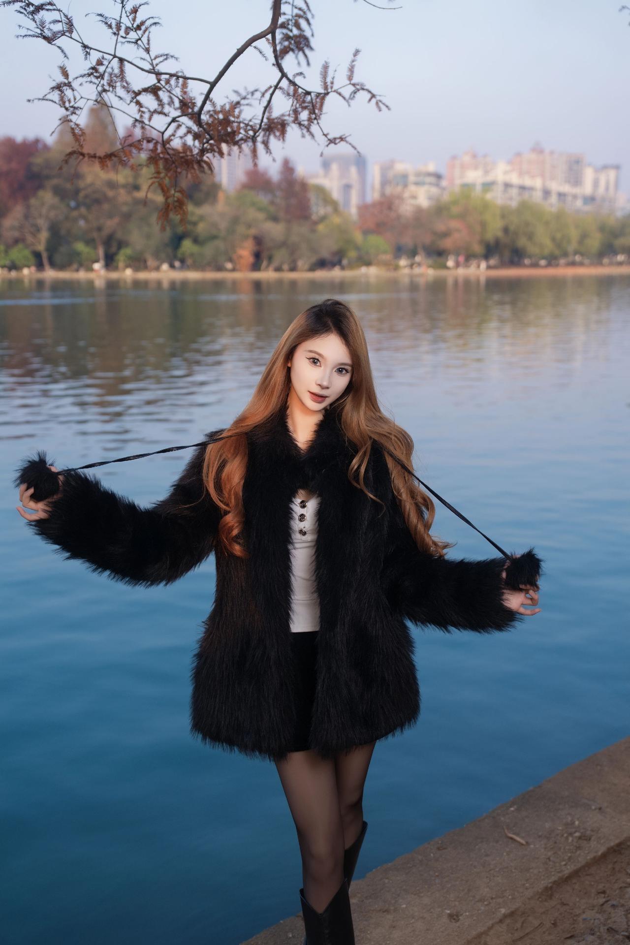 长沙约拍📷-烈士公园水杉林模特：@🍑设备：SONYA7R5长沙约拍