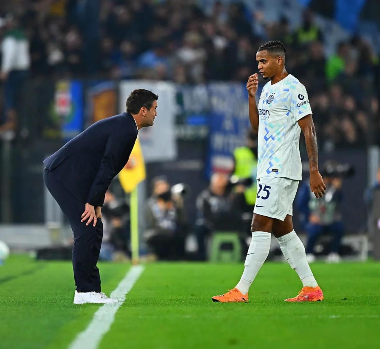 强强对话一败再败！国际米兰本赛季在意甲和欧冠一共6次与强队交手，仅取得惨淡的1胜