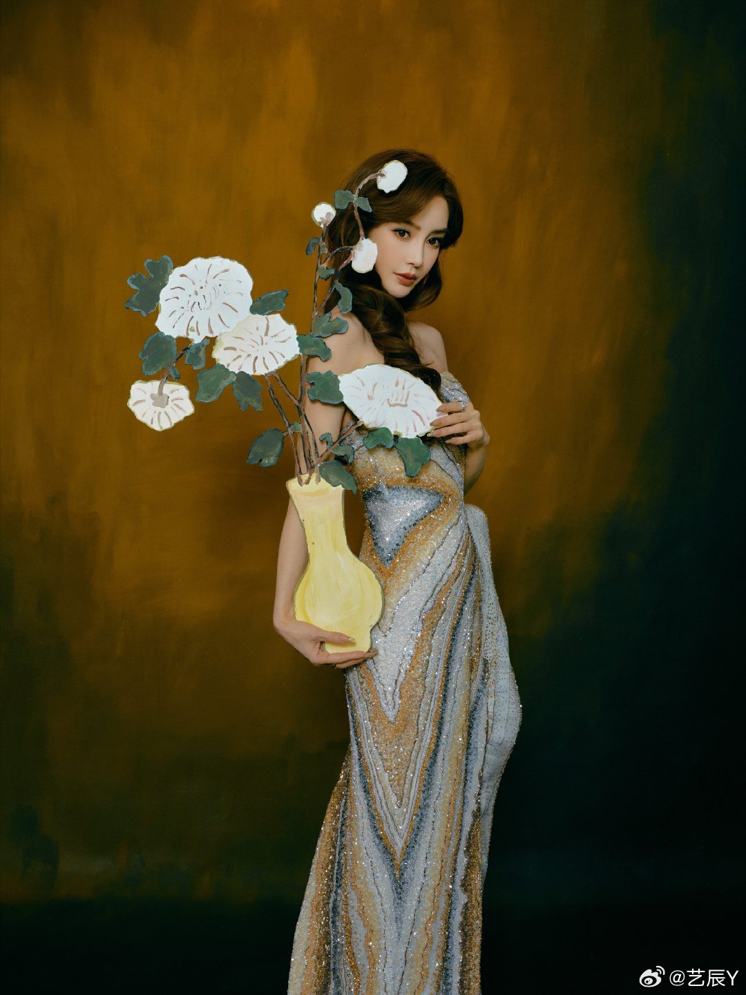 angelababy｜杨颖“你笑起来嘴角会弯成新月的弧度眼睛是宇宙里的繁星