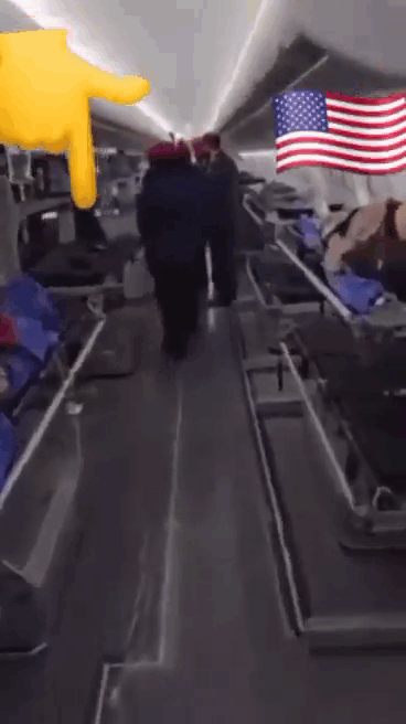 兄弟们，真相了！有网友拍到了阿联酋用改造的客机帮助美军运送受伤士兵光这一架飞