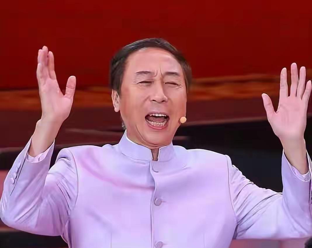 冯巩：与姐姐在大哥家过中秋节，父母不在了，兄弟姐妹感情依旧中秋节，本是阖家团圆