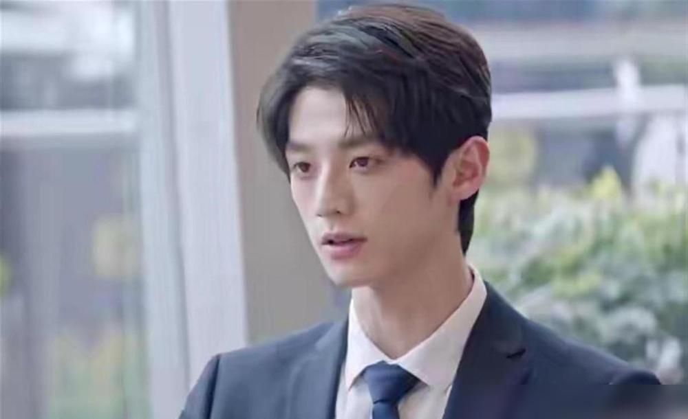 最狠的报复，是把对方最想要的东西，送给他最恨的人。林屿森这次出手真的稳准狠，