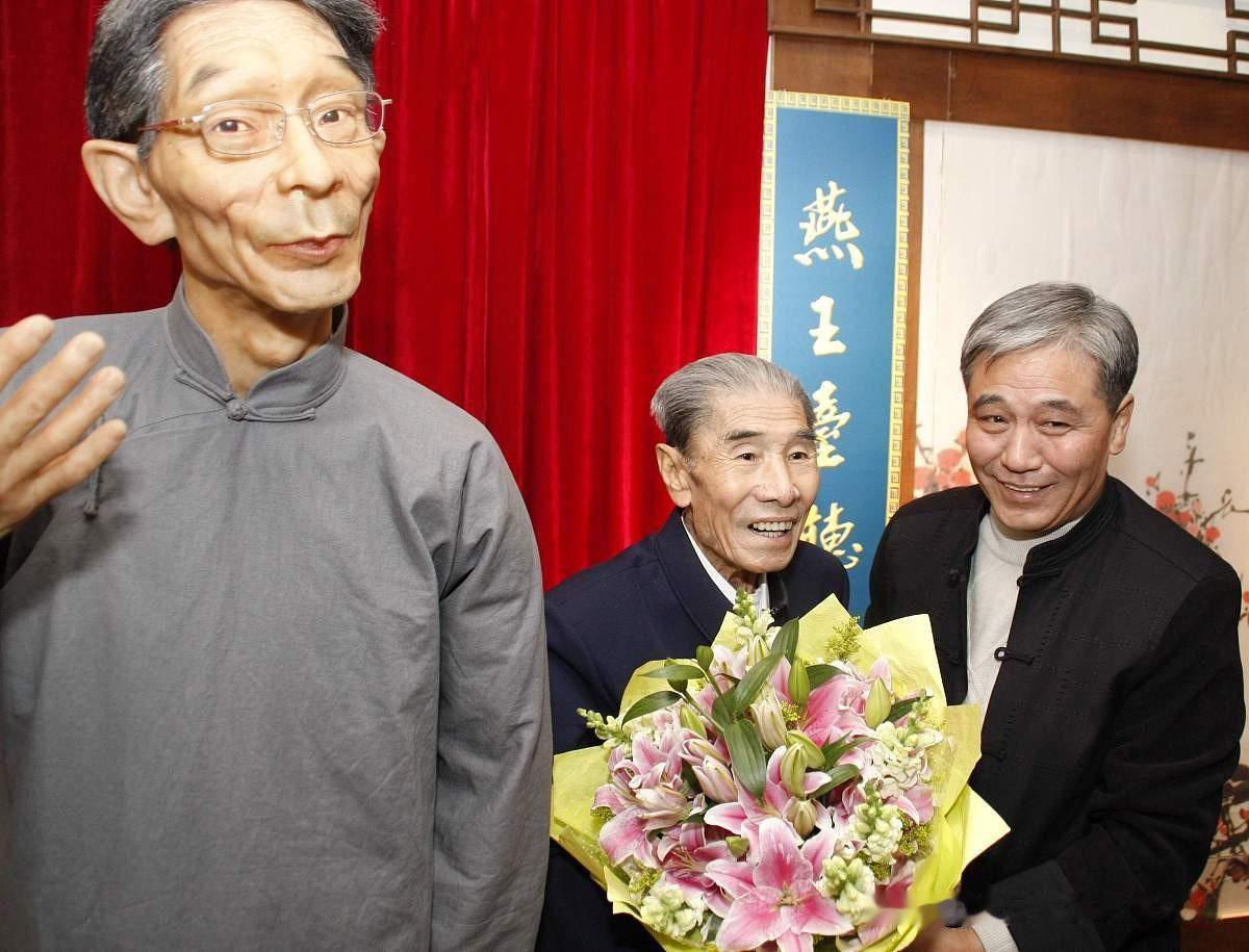 相声圈拜师水太深：李文华58岁哑了还被马三立收，侯耀华拜师却没被手把手教过？