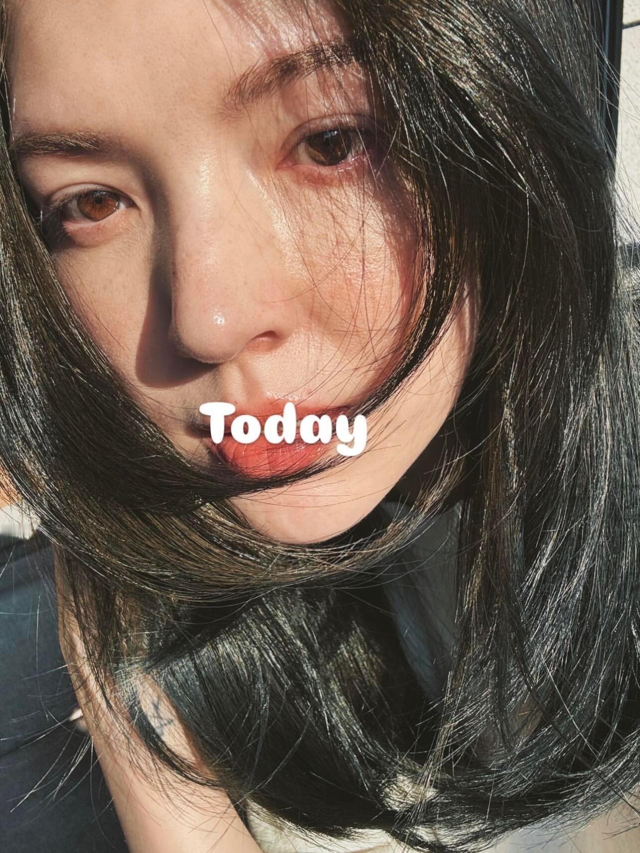 许玮甯产后首次晒自拍[抱抱][抱抱]​​​