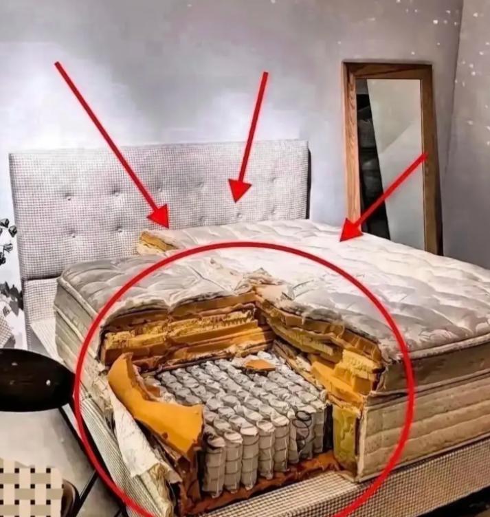 广西这对夫妻也是真虎，网购床垫睡着不舒服，怀疑被坑了，二话不说抄起刀子直接给开了