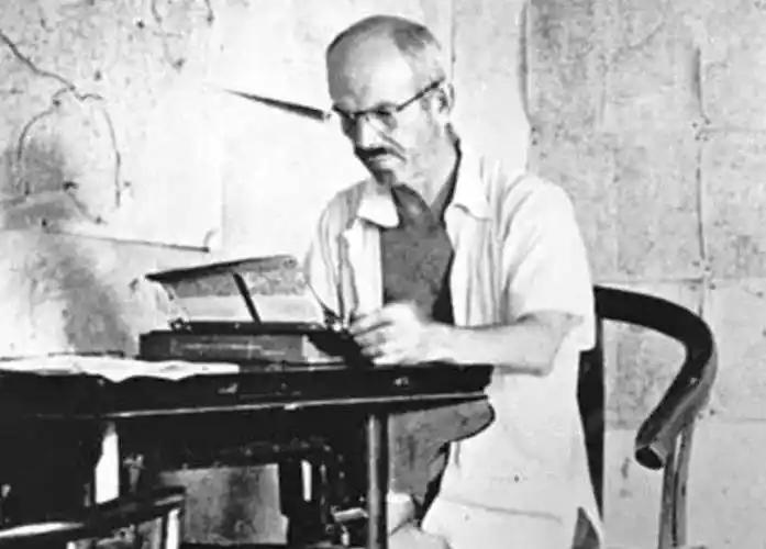 我一直以为白求恩就是个好人，课本里那种，脸谱化的好人。直到今天，我才知道，这根