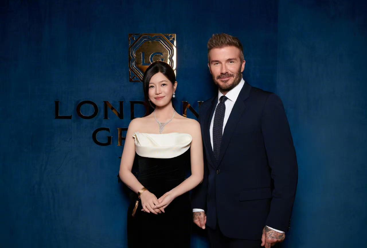 【离婚后的陈妍希，状态绝了！】离婚后的陈妍希仿佛找到了人生的新开关，整个人都在