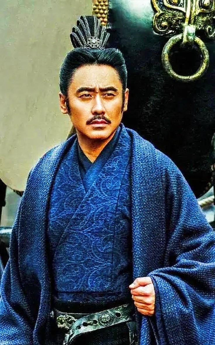 曹操不杀司马懿，是因为他并不觉得这个没碰过兵权的小秘书有啥威胁，何况司马懿的爹是