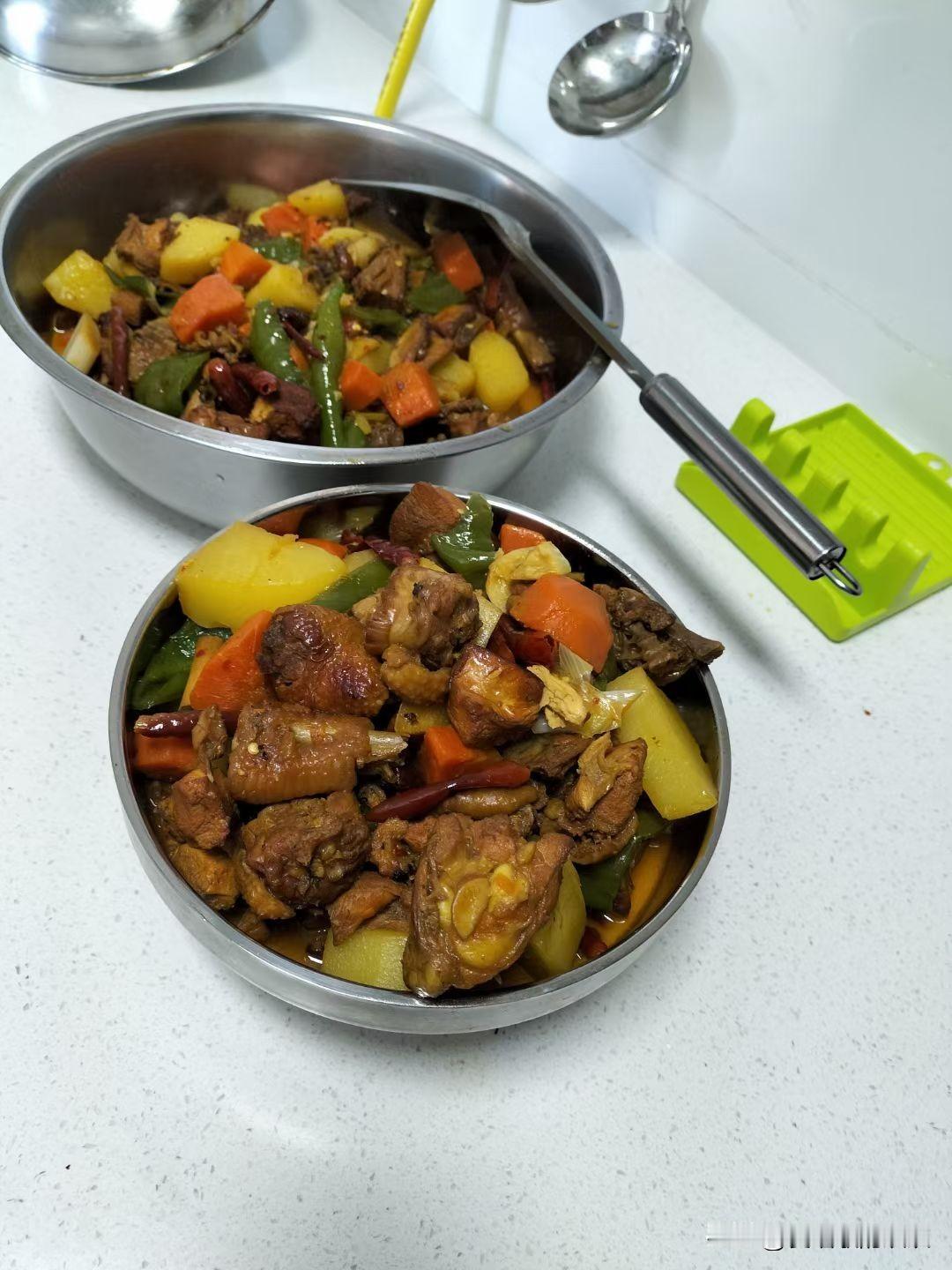 我来乌鲁木齐已经37年了。但我从来都不后悔。我16岁多，不到17岁来的乌鲁木