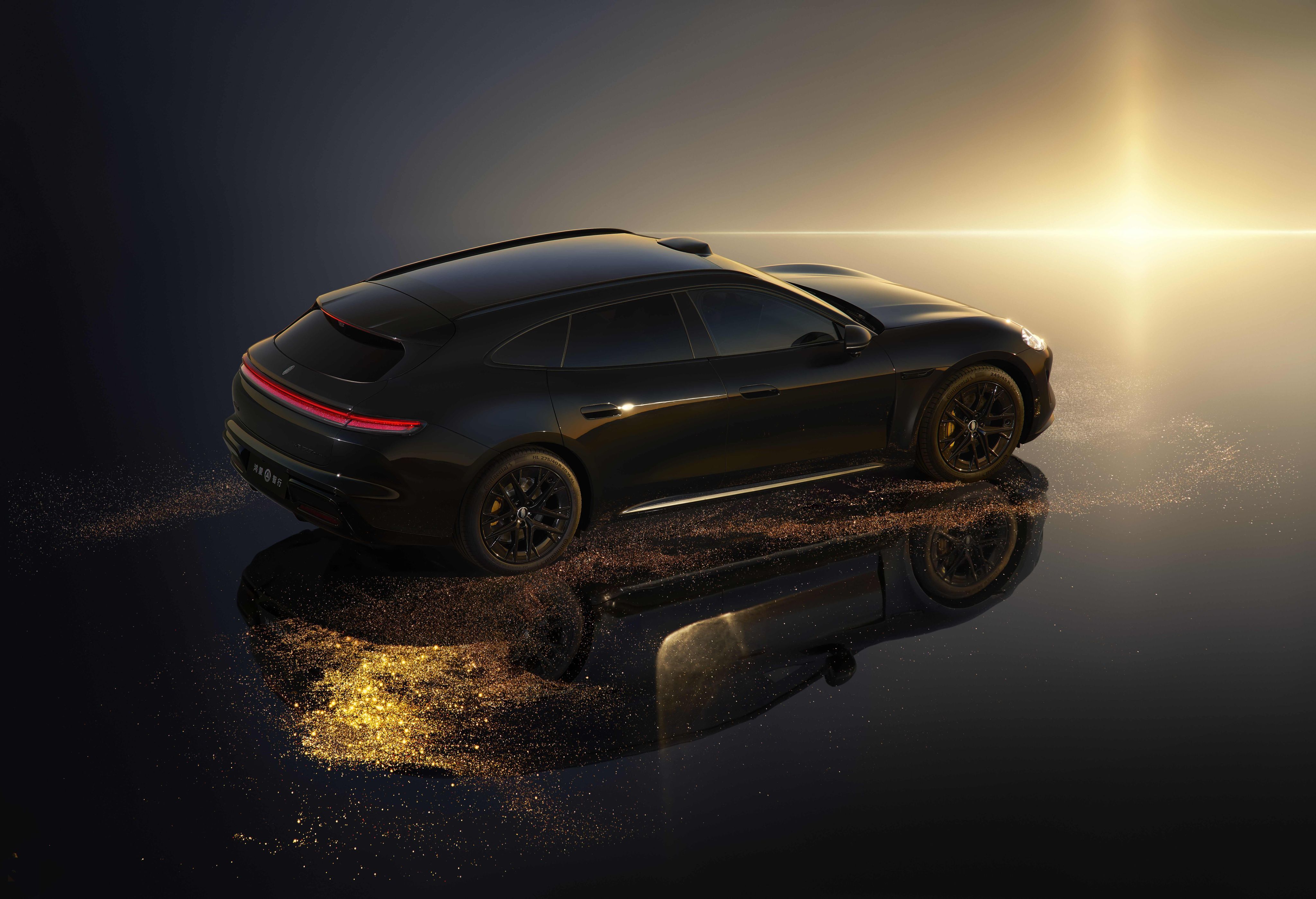 今天尚界Z7、Z7T这波预热，核心传递的观点其实很明确，那就是：新时代的轿跑，除