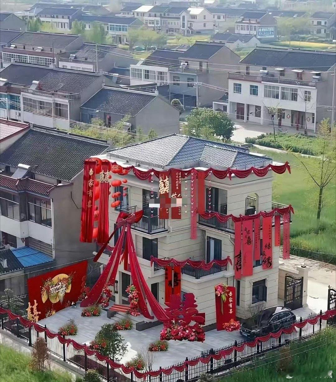 不得不说，主人家这房子炫得….我居然无法反驳！