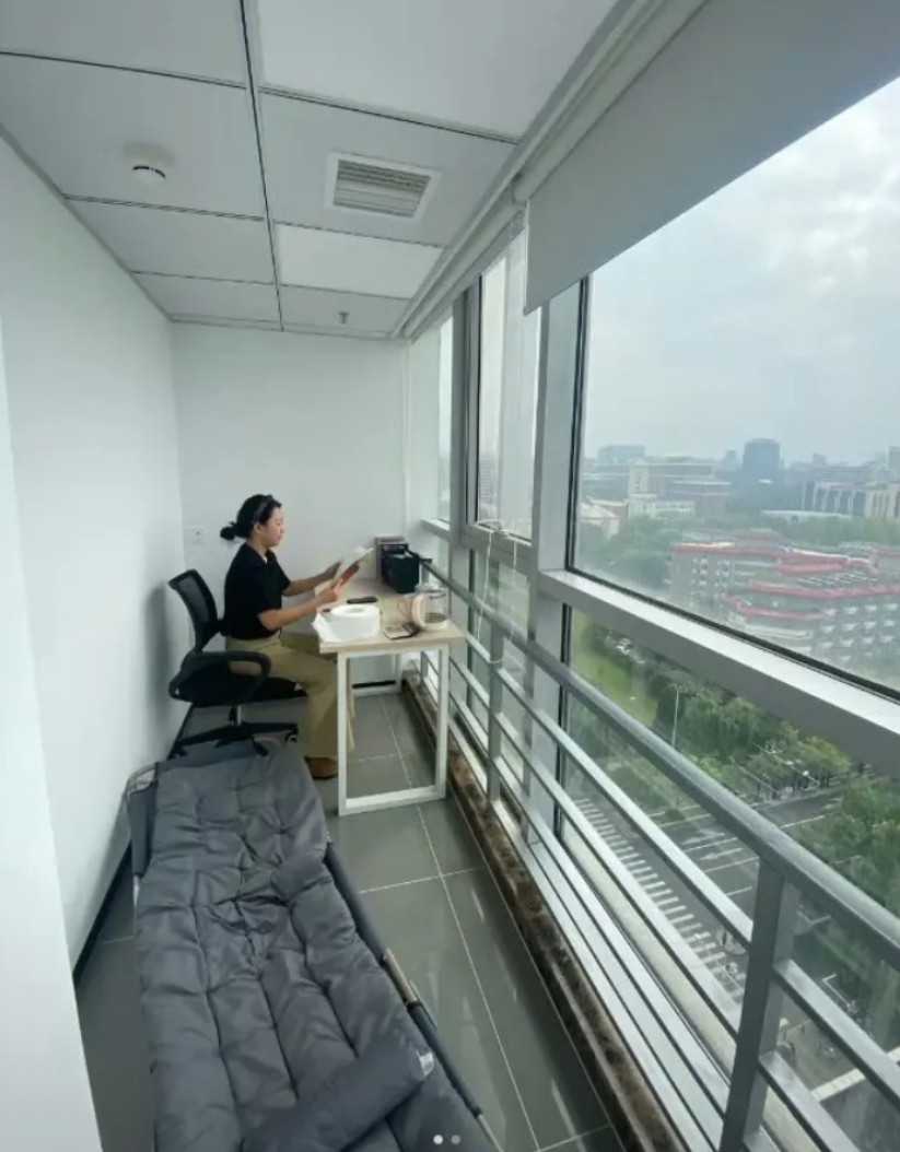 这样的工作环境，月薪一万，你干不？