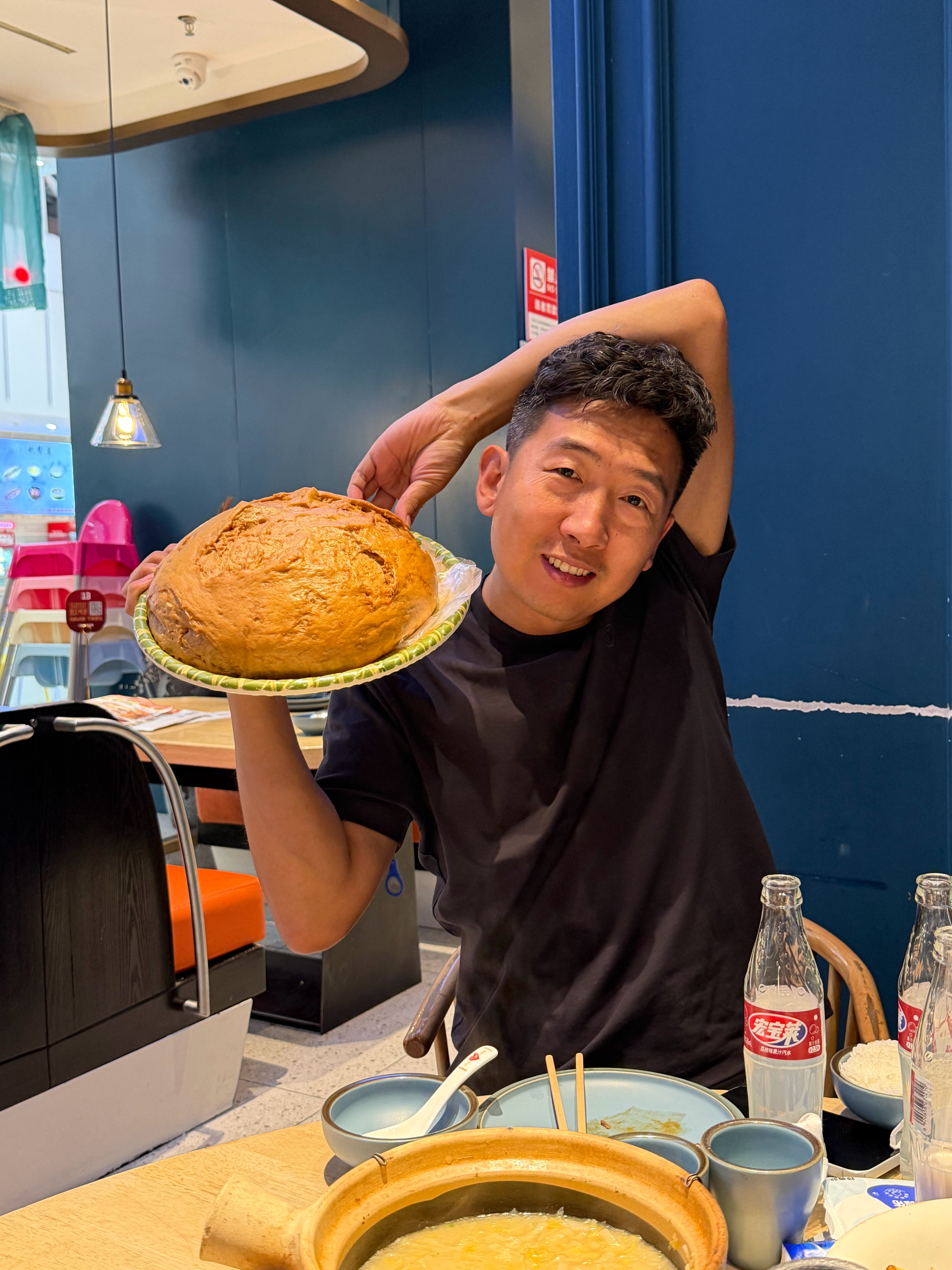 东北菜真的太好吃了，只不过点馒头的时候没注意价格，30块钱一个馒头也太大啦长春