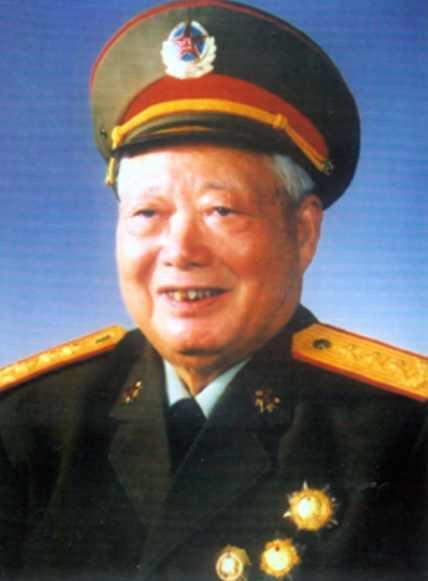 1950年海南岛战役前的干部会议，韩先楚：“登岛作战，指挥员必须是师级干部，谁去