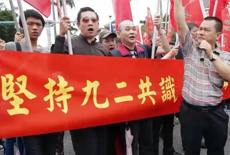 统一台湾后到底怎么管？别再盯着港澳了，美国的夏威夷藏着真正答案。有人说要在岛上设