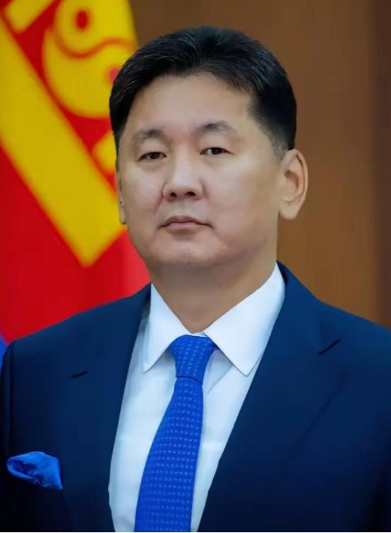 把自己隔离了？蒙古国总统呼日勒苏赫签署第362号总统令：把每年11月定为“边防月