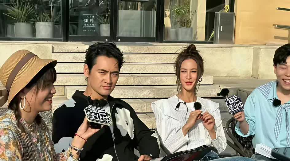 她不是减肥了，是整容了吧这下巴都快跟锥子一样尖了着实是被张歆艺在节目中的