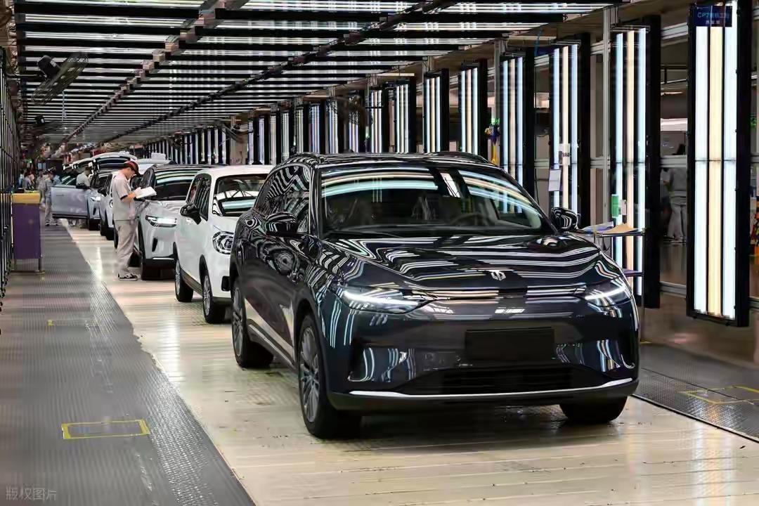 零跑汽车CTC技术降本增效全解析：重构新能源汽车成本与效率逻辑在新能源汽车